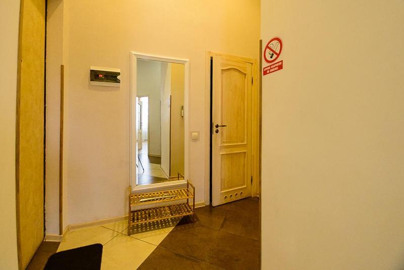 קייב Comfortable Apartment On Mikhaylovskiy Lane מראה חיצוני תמונה