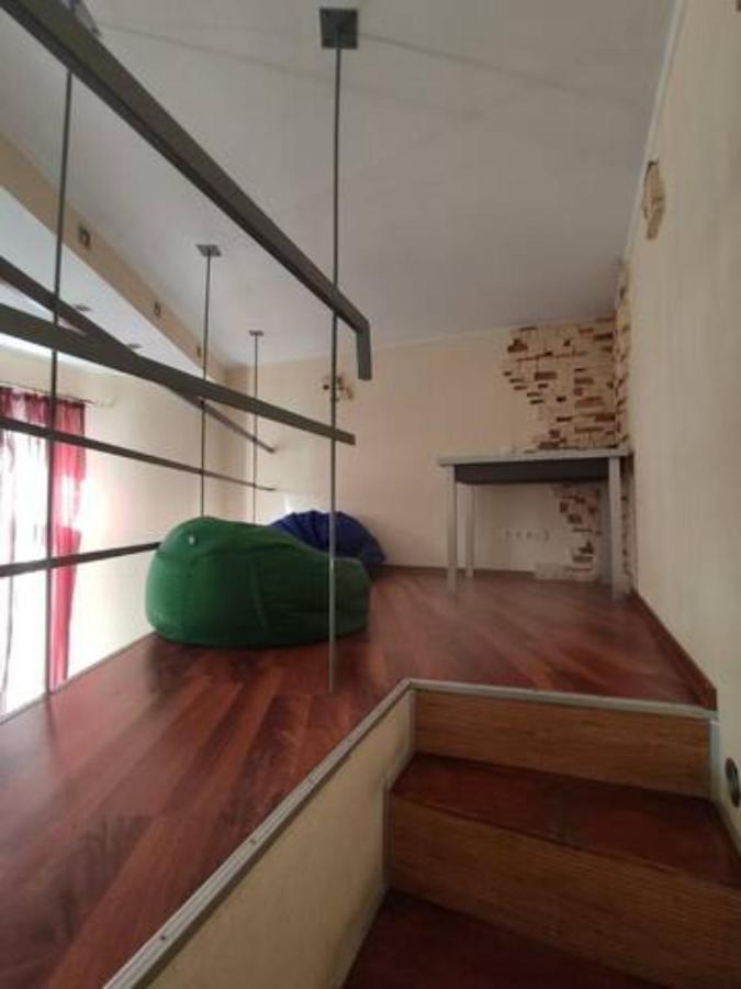 קייב Comfortable Apartment On Mikhaylovskiy Lane מראה חיצוני תמונה