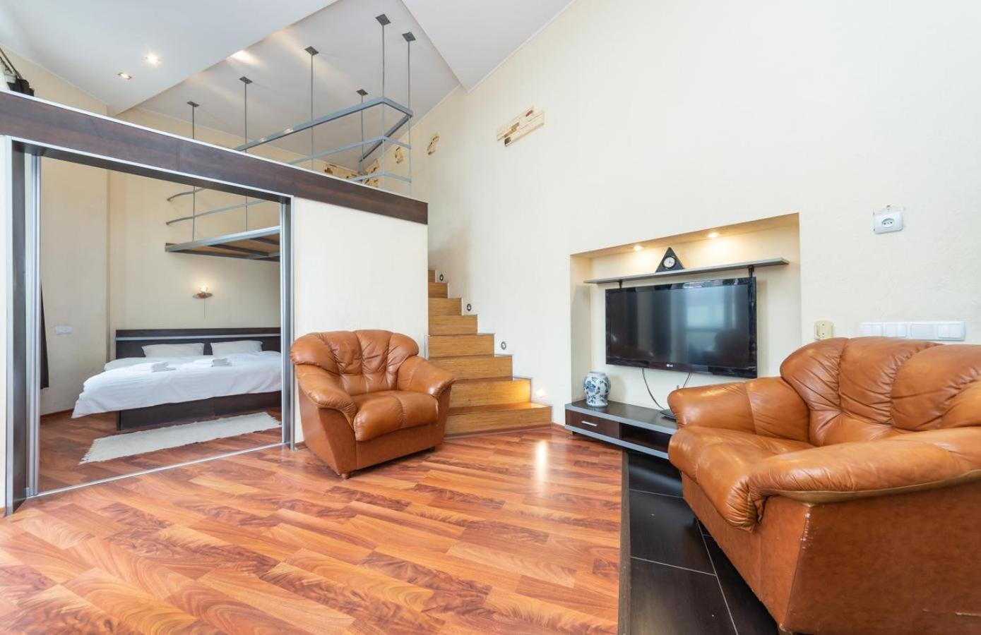 קייב Comfortable Apartment On Mikhaylovskiy Lane מראה חיצוני תמונה