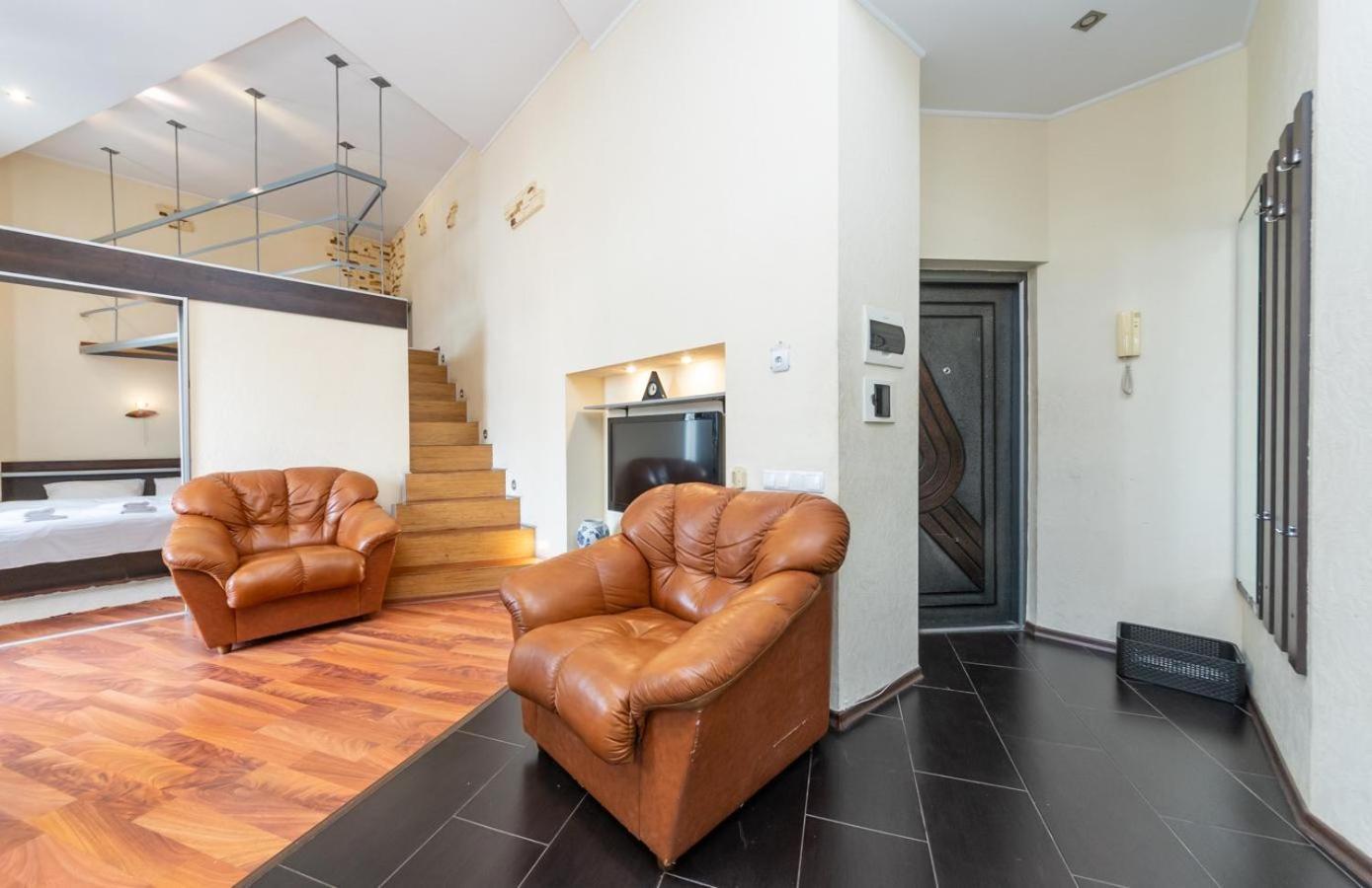 קייב Comfortable Apartment On Mikhaylovskiy Lane מראה חיצוני תמונה