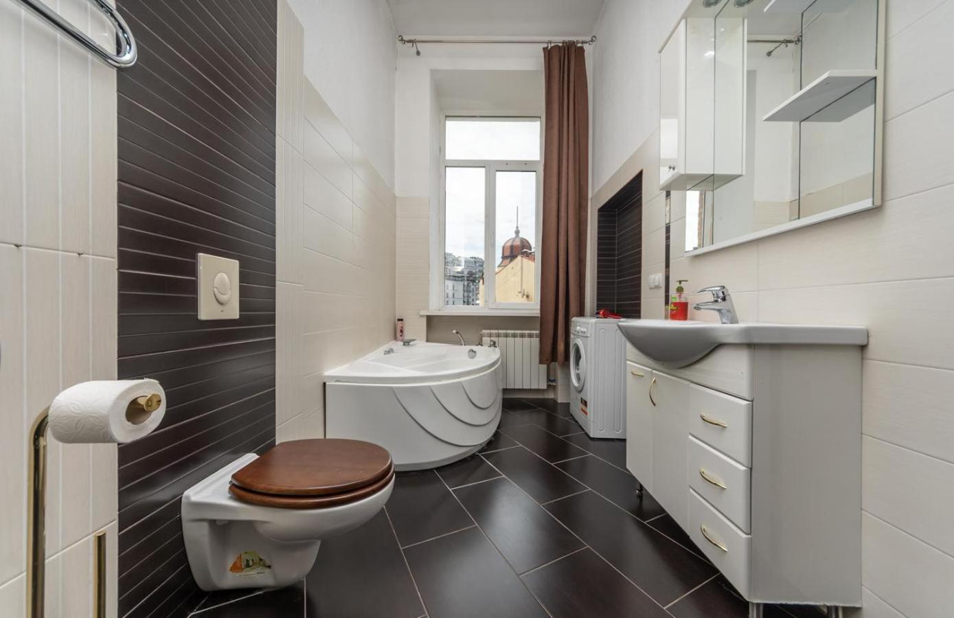 קייב Comfortable Apartment On Mikhaylovskiy Lane מראה חיצוני תמונה